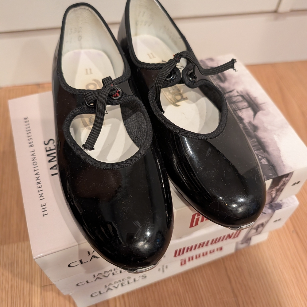 Elegant Black Women's Shoes